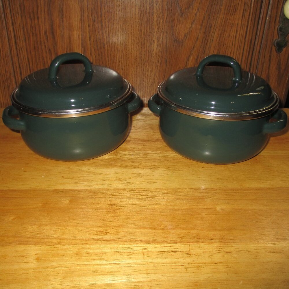 2 Megaware Mini Cooking Pot Pan .5 Qt  with Lid Green Made In Spain Enamelware